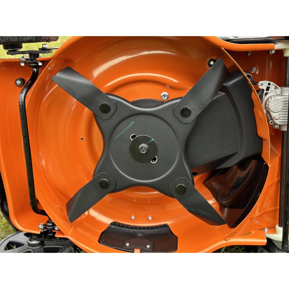 Газонокосилка бензиновая ZimAni LC146S Газонокосилка бензиновая ZimAni LC146S