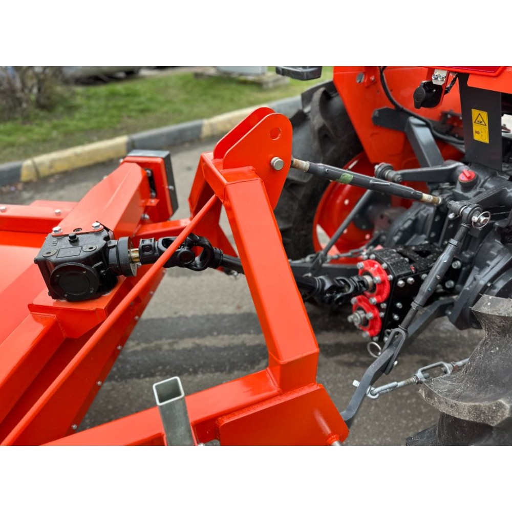 Щетка механическая ZimAni для дизельных тракторов (Россия) Щетка механическая ZimAni для дизельных тракторов (Россия)