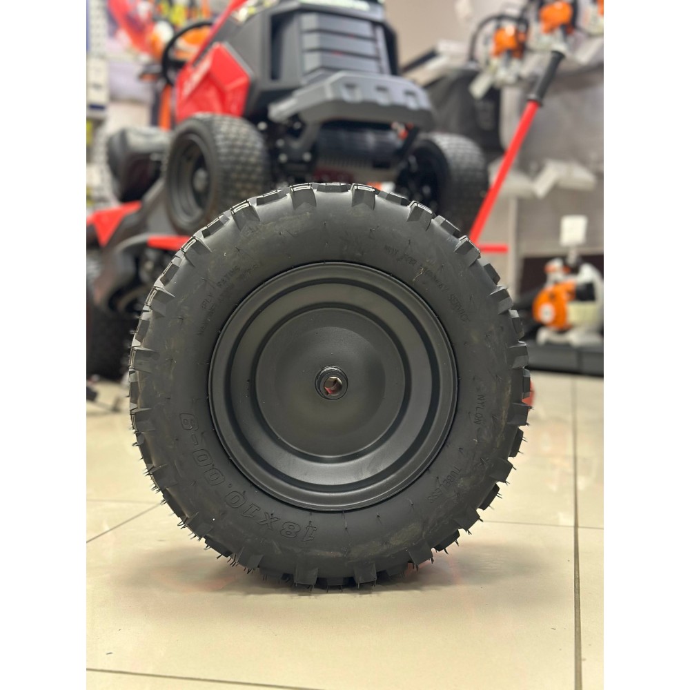 Заднее колесо с зимней резиной 18*10-9 Заднее колесо с зимней резиной 18*10-9