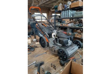 ПЕРВАЯ РОССИЙСКАЯ САМОХОДНАЯ ГАЗОНОКОСИЛКА ZimAni LC253V 